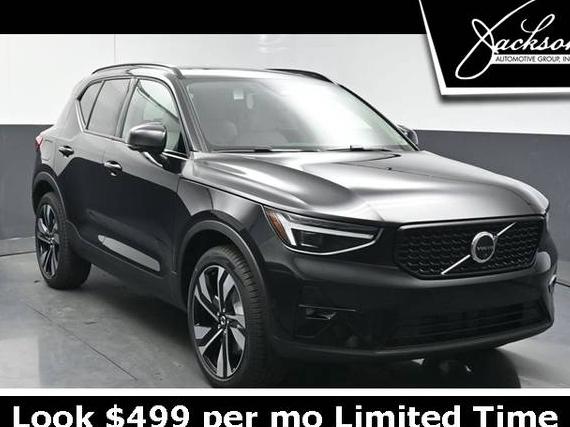 VOLVO XC40 2025 YV4L12UM4S2553015 image