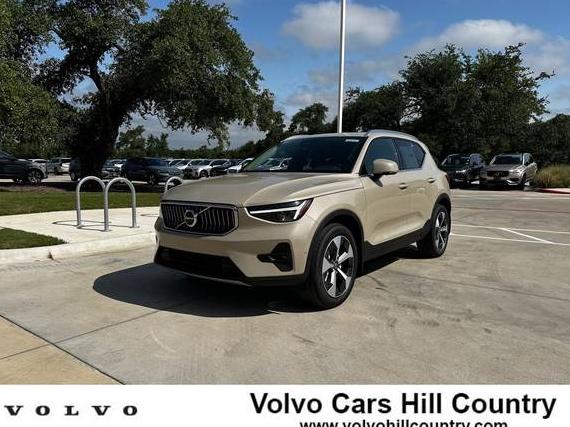 VOLVO XC40 2025 YV4L12UE1S2592038 image VOLVO XC40 2025 YV4L12UE1S2592038 image
