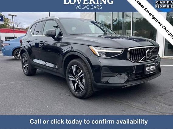 VOLVO XC40 2025 YV4L12UJ3S2561967 image