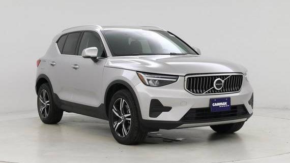 VOLVO XC40 2025 YV4L12UJ7S2469499 image
