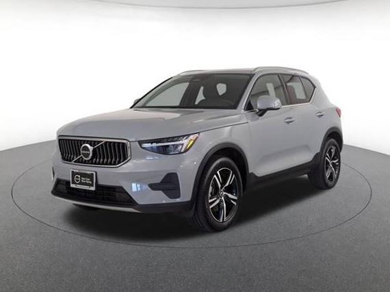 VOLVO XC40 2025 YV4L12UJ9S2563450 image VOLVO XC40 2025 YV4L12UJ9S2563450 image
