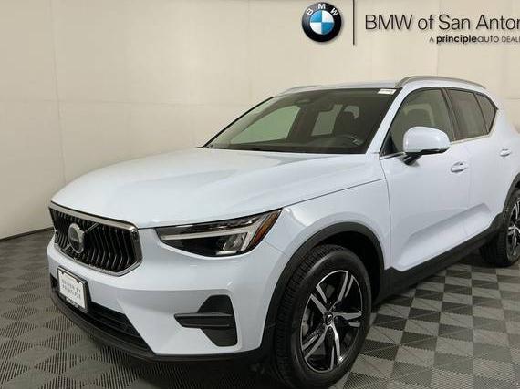 VOLVO XC40 2025 YV4L12UJ0S2519563 image