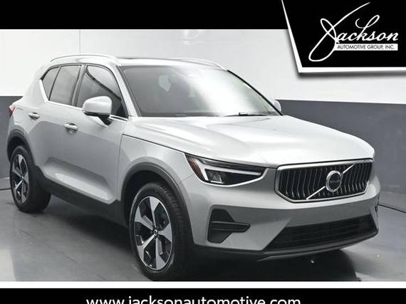 VOLVO XC40 2025 YV4L12UJXS2536208 image