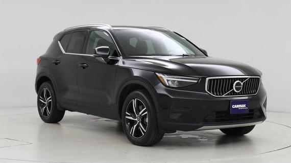VOLVO XC40 2025 YV4L12UJ6S2474645 image