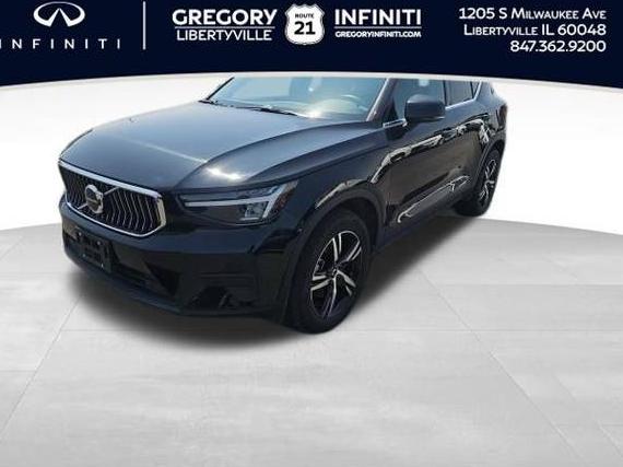 VOLVO XC40 2025 YV4L12UJ3S2464039 image