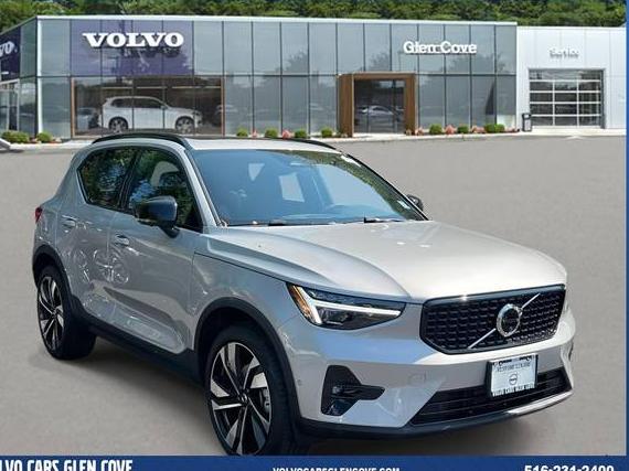 VOLVO XC40 2025 YV4L12UM5S2521836 image