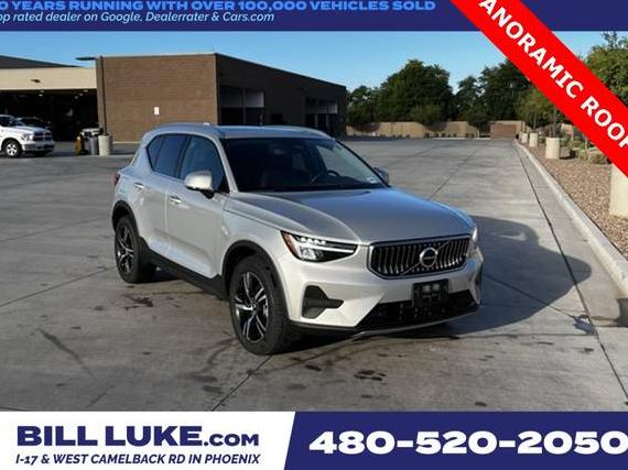VOLVO XC40 2025 YV4L12UJ4S2563808 image