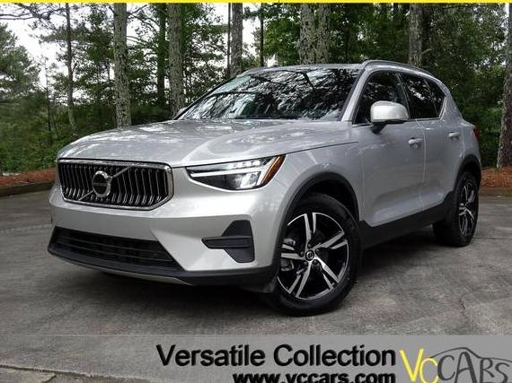 VOLVO XC40 2025 YV4L12UJ8S2478700 image
