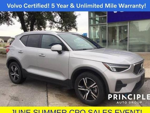 VOLVO XC40 2025 YV4L12UJXS2469593 image