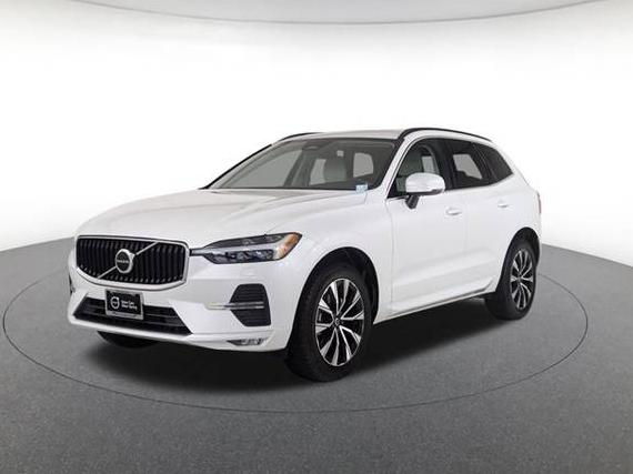 VOLVO XC60 2023 YV4L12DV4P1323822 image