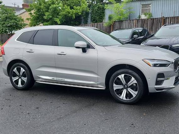 VOLVO XC60 2023 YV4H60DNXP1245171 image