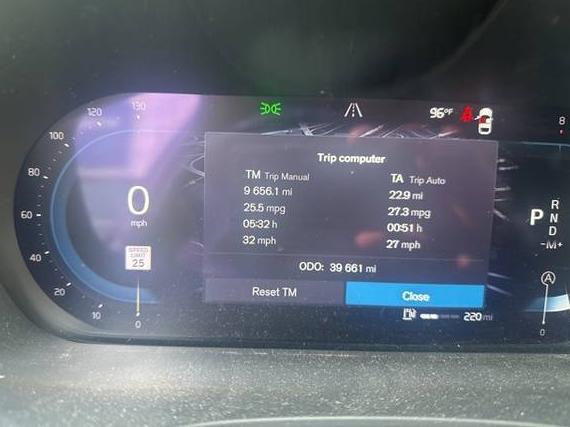 VOLVO XC60 2023 YV4L12RW7P1244808 image