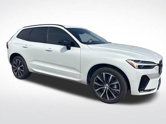 VOLVO XC60 2023 YV4L12RWXP1359595 image VOLVO XC60 2023 YV4L12RWXP1359595 image