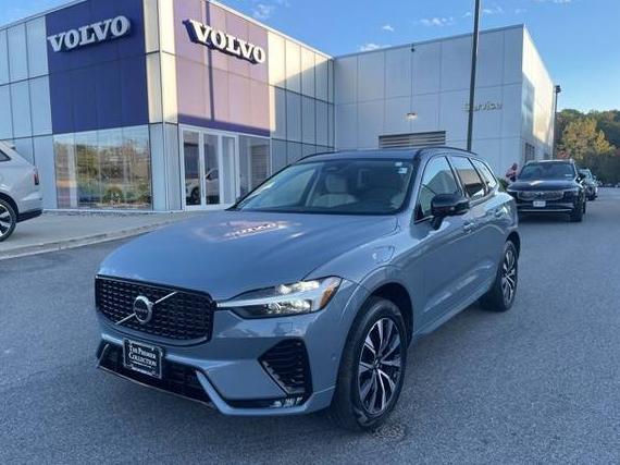 VOLVO XC60 2023 YV4L12RW4P1363741 image