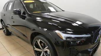 VOLVO XC60 2023 YV4L12DX6P1369895 image