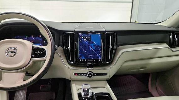 VOLVO XC60 2023 YV4H60DX7P1204711 image