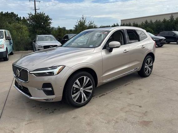 VOLVO XC60 2023 YV4L12RN5P1369989 image