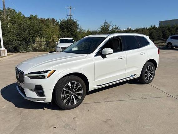 VOLVO XC60 2023 YV4L12RE1P1257836 image