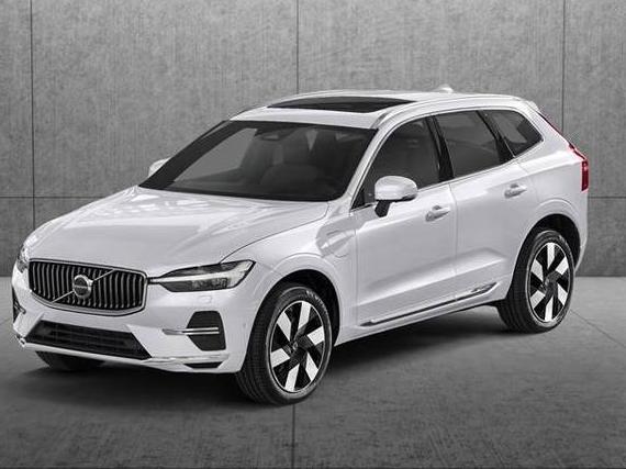 VOLVO XC60 2023 YV4H60DA5P1267740 image