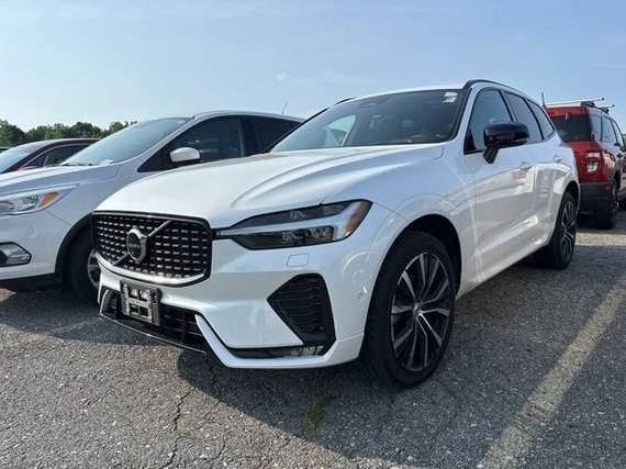 VOLVO XC60 2023 YV4L12RW2P1264769 image