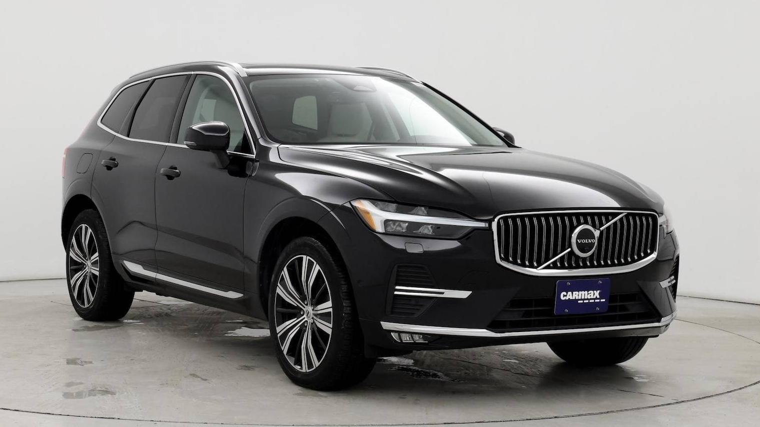 VOLVO XC60 2023 YV4L12RN8P1203174 image