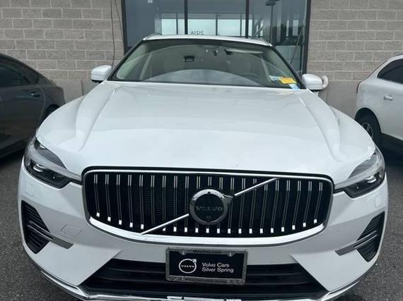 VOLVO XC60 2023 YV4H60DN2P1359486 image