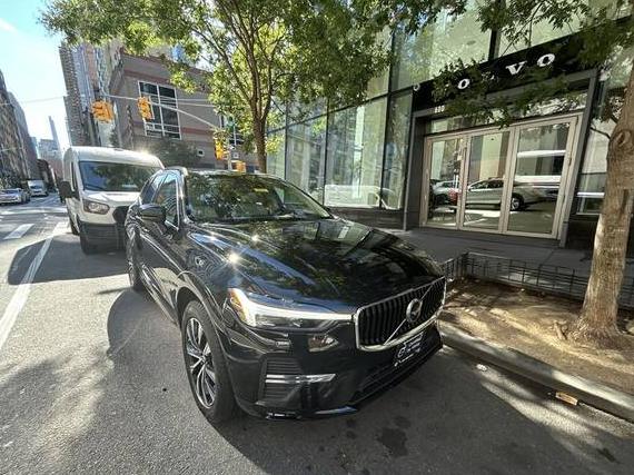 VOLVO XC60 2023 YV4L12RV0P1227128 image