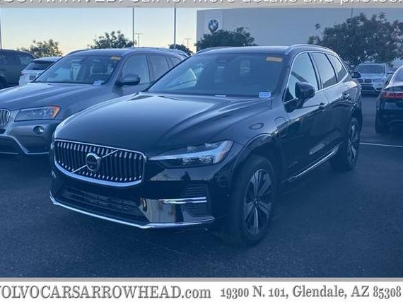 VOLVO XC60 2023 YV4H60DE7P1368409 image