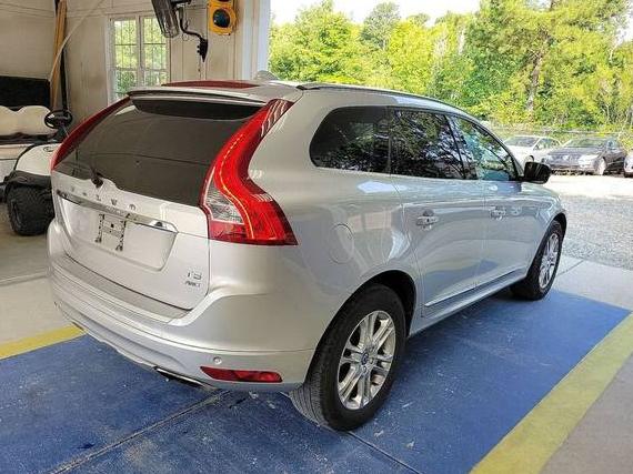 VOLVO XC60 2016 YV4612RK5G2864786 image