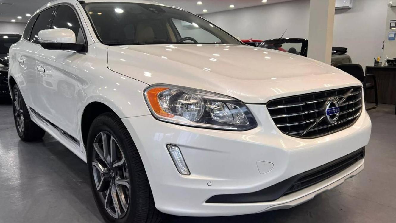 VOLVO XC60 2016 YV449MDK0G2791295 image