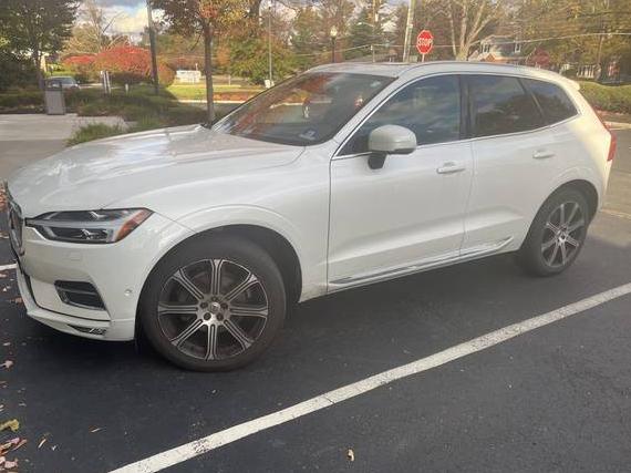 VOLVO XC60 2019 LYV102RL3KB298658 image