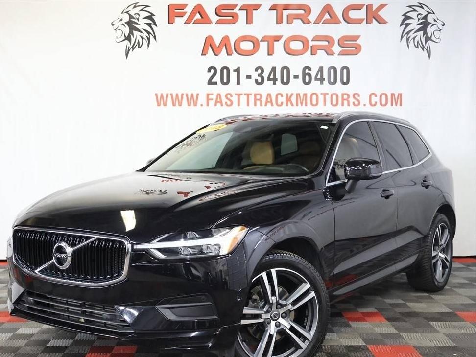 VOLVO XC60 2018 YV4102RK3J1064904 image