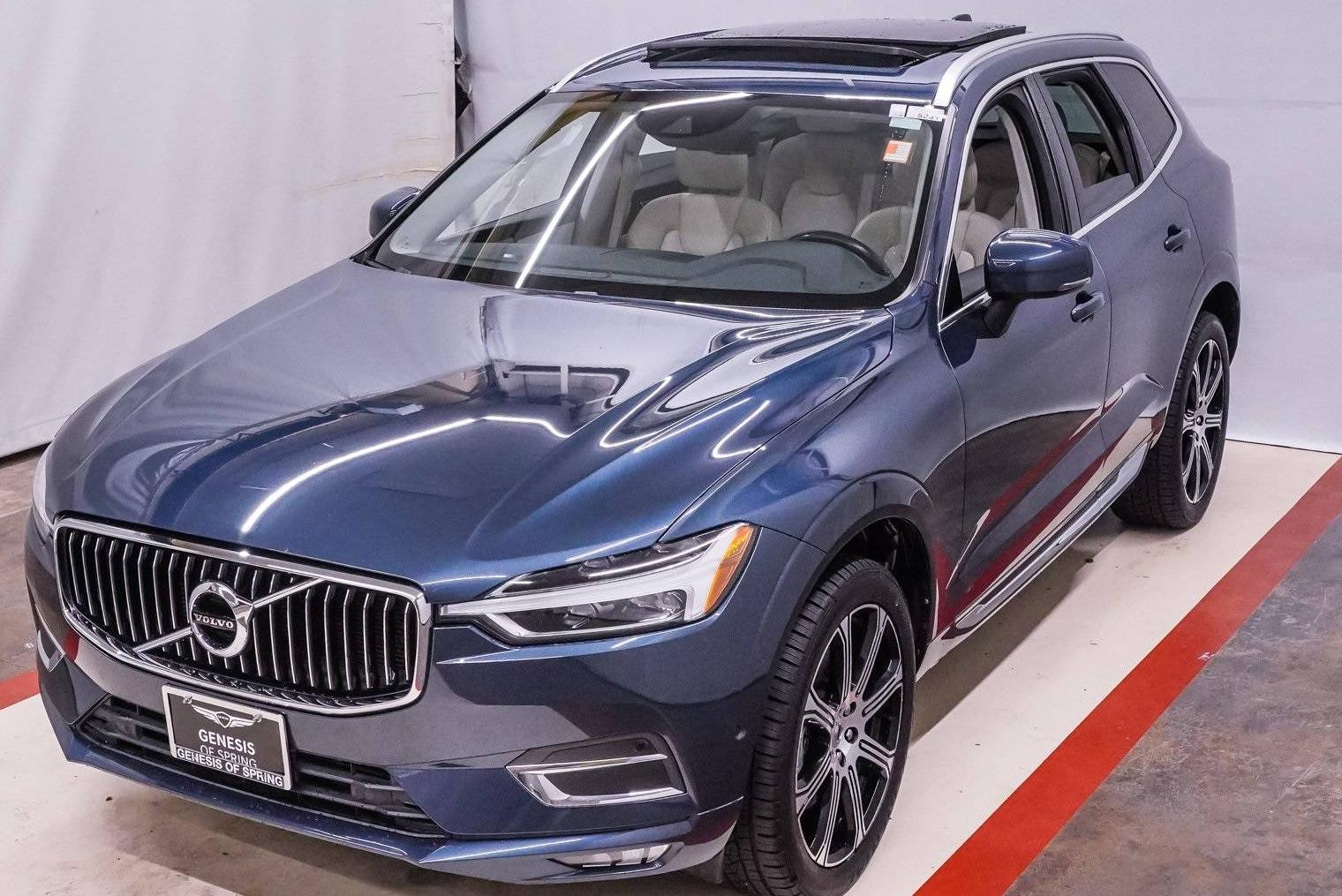 VOLVO XC60 2018 YV4A22RL7J1020732 image