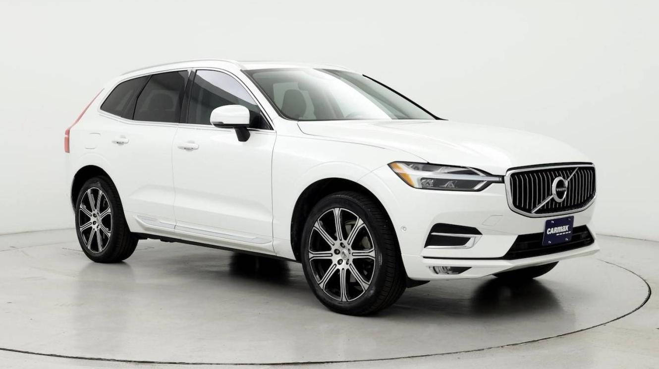 VOLVO XC60 2018 YV4A22RL8J1029374 image