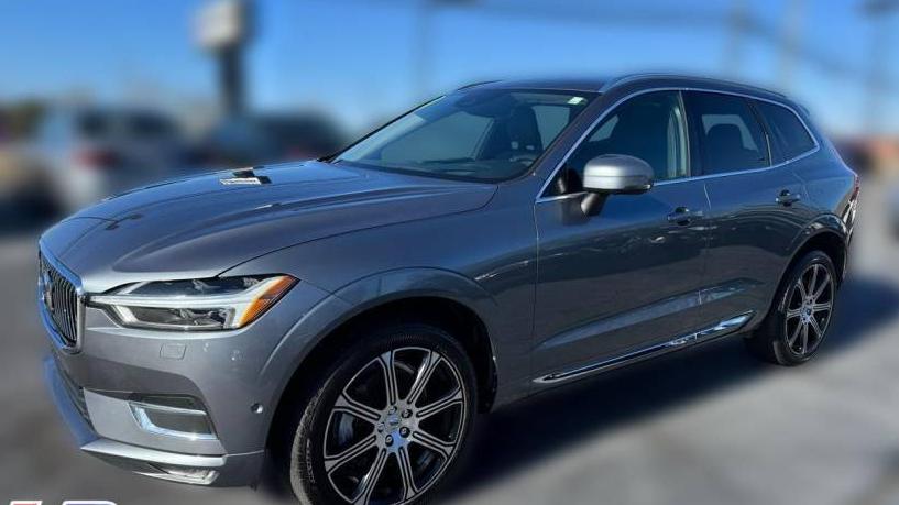 VOLVO XC60 2018 YV4A22RL2J1010884 image