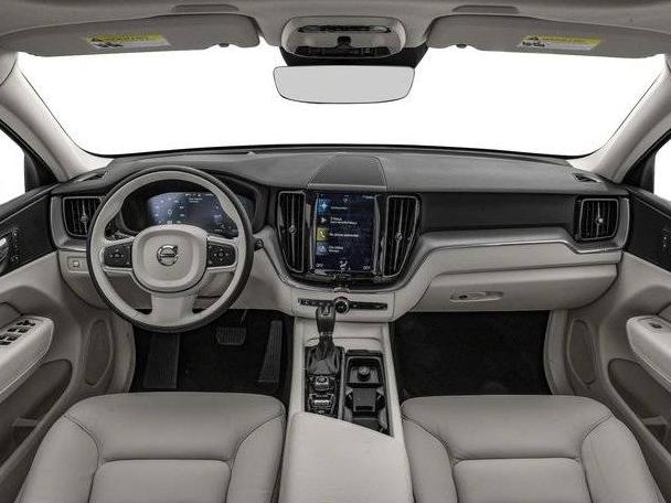 VOLVO XC60 2018 YV4102RK7J1022350 image