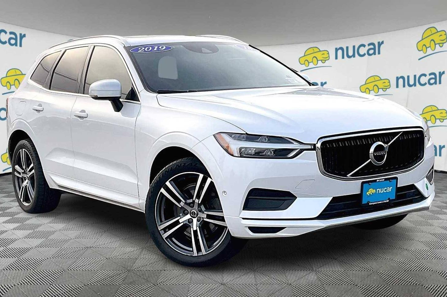 VOLVO XC60 2018 YV4A22RK6J1049890 image