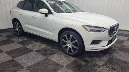 VOLVO XC60 2018 YV4102RL4J1044878 image