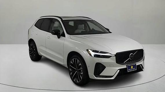 VOLVO XC60 2026 YV4M12RM1T1299414 image