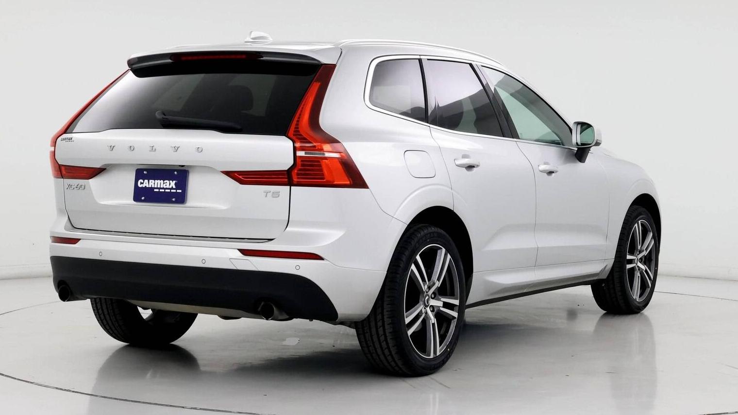 VOLVO XC60 2021 YV4102DK6M1886088 image