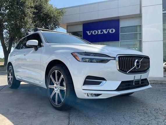 VOLVO XC60 2021 YV4102DLXM1842460 image