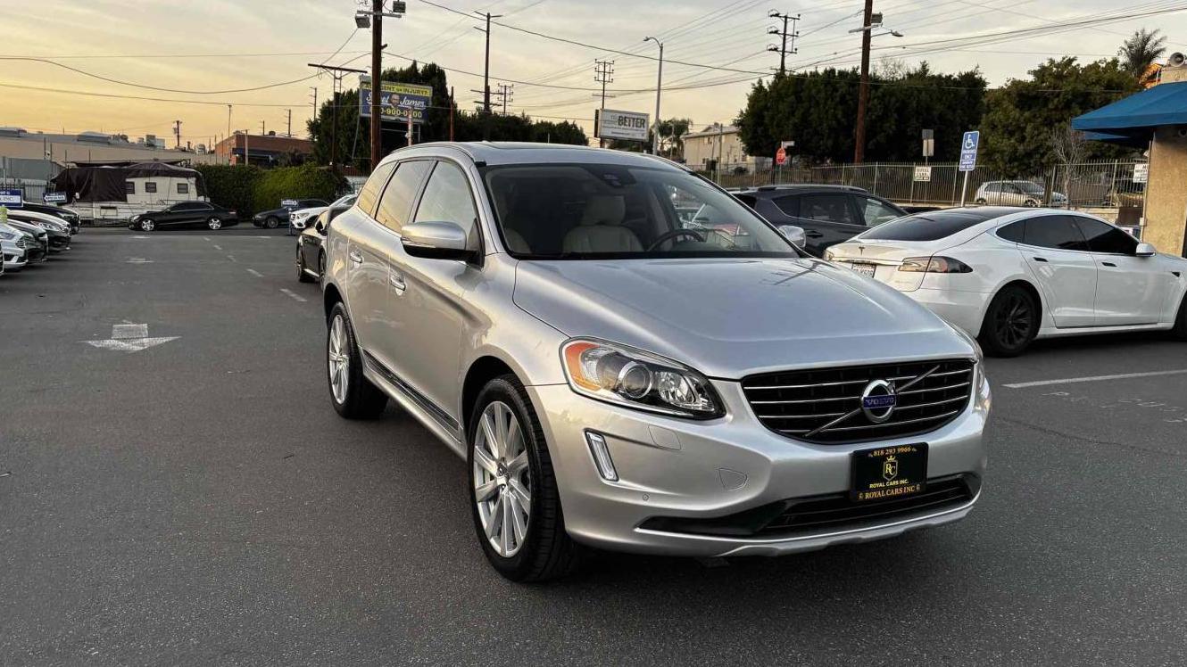 VOLVO XC60 2017 YV440MRU9H2180431 image