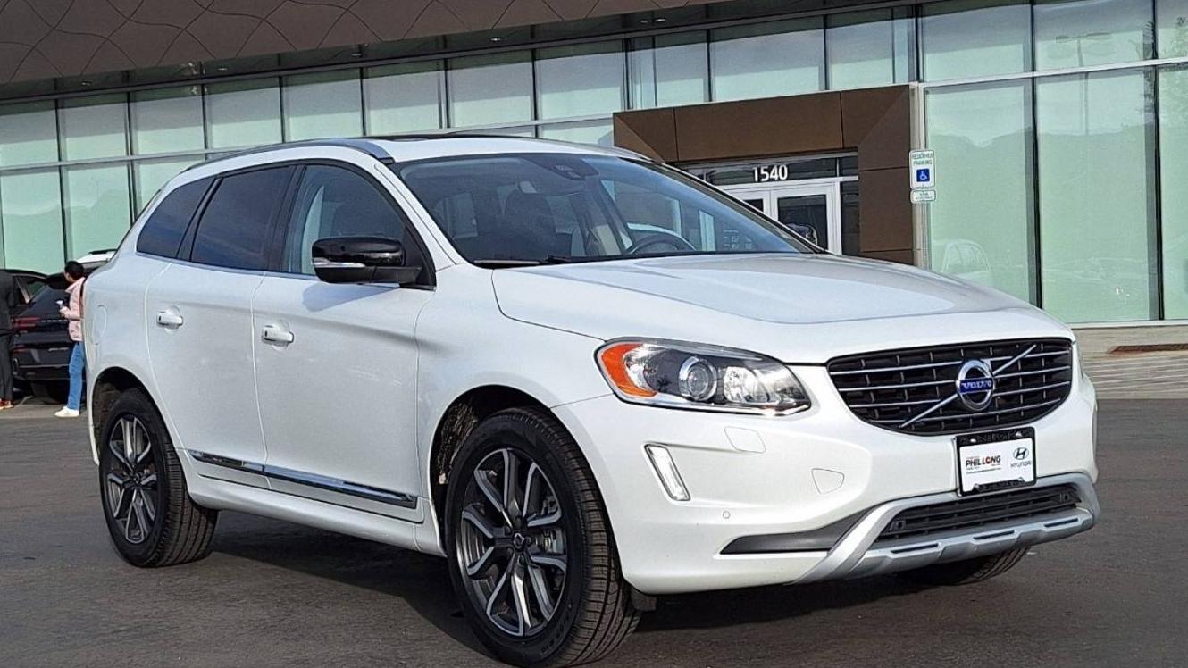 VOLVO XC60 2017 YV449MRR0H2043850 image