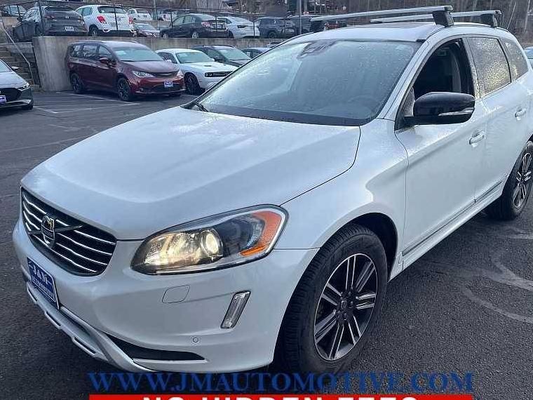 VOLVO XC60 2017 YV440MRR6H2122966 image