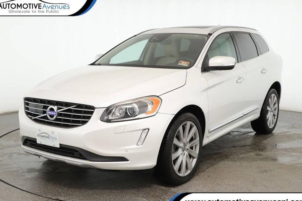 VOLVO XC60 2017 YV449MRU6H2067669 image