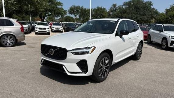 VOLVO XC60 2024 YV4L12RK8R1731189 image