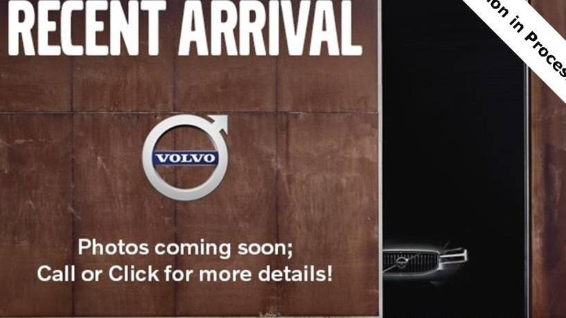 VOLVO XC60 2024 YV4L12RL0R1885629 image