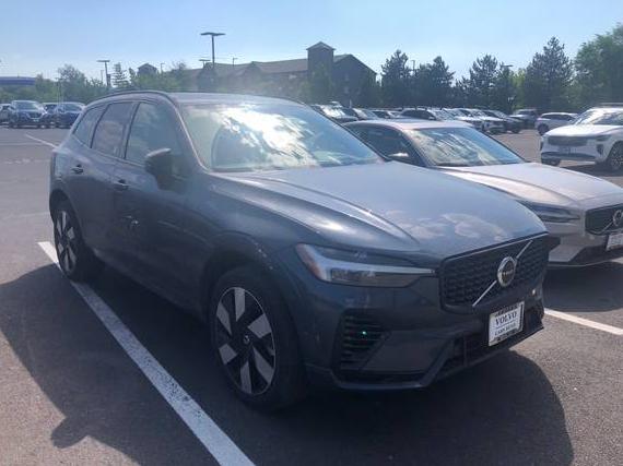VOLVO XC60 2024 YV4H60DM3R1762158 image