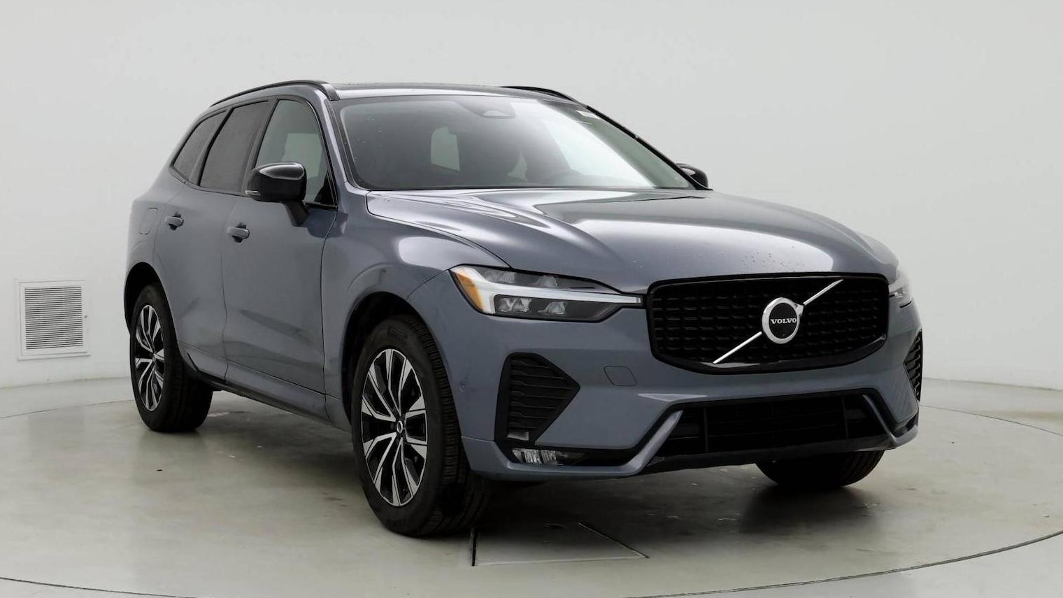 VOLVO XC60 2024 YV4L12RL9R1879957 image