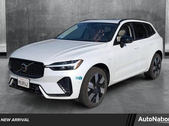 VOLVO XC60 2024 YV4H60DL0R1821349 image